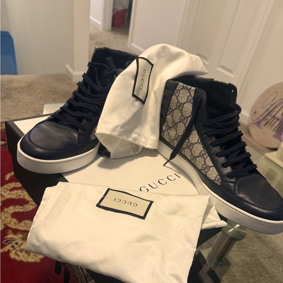 Gucci Sneakers…Step up your style game with these authentic Gucci sneakers. - Picture 2 of 4
